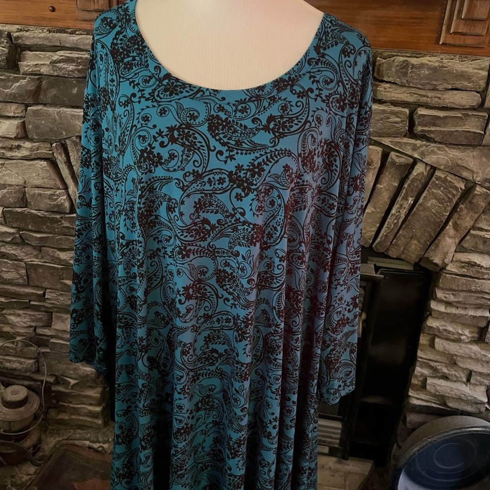 Woman within 5xl